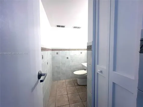 3475 N Country Club Drive Aventura FL 33180
