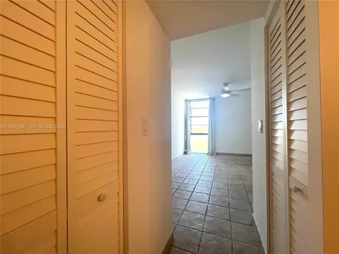 3475 N Country Club Drive Aventura FL 33180