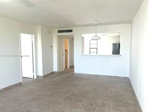 3475 N Country Club Drive Aventura FL 33180
