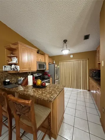 7792 W 29th Way Hialeah FL 33018