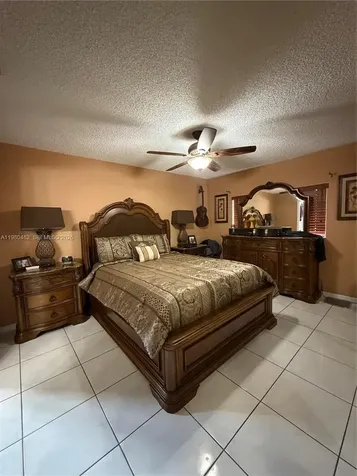 7792 W 29th Way Hialeah FL 33018