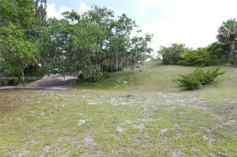 9701 SE Water Street Hobe Sound FL 33455