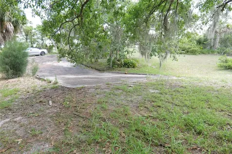 9701 SE Water Street Hobe Sound FL 33455