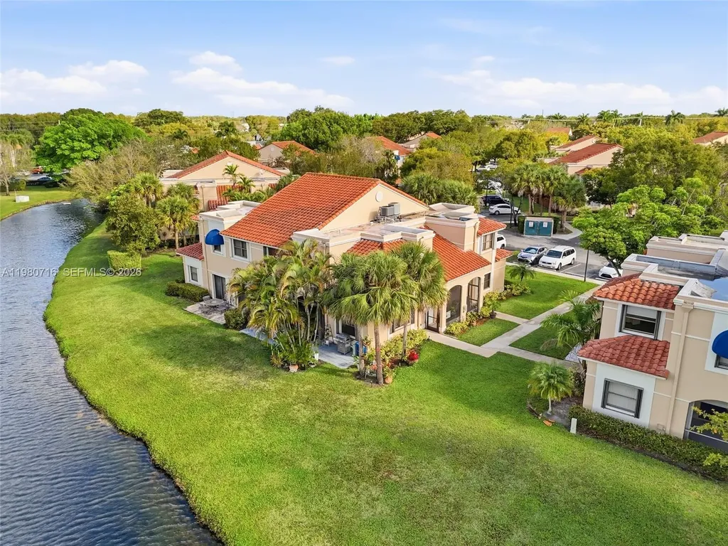 567 Racquet Club Road Weston FL 33326