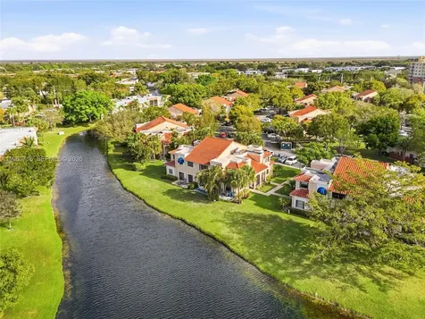 567 Racquet Club Road Weston FL 33326