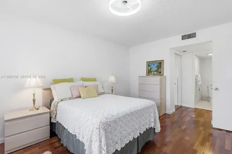 1200 SW 137th Avenue Pembroke Pines FL 33027