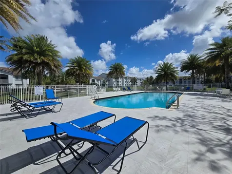 2620 S University Drive Davie FL 33328