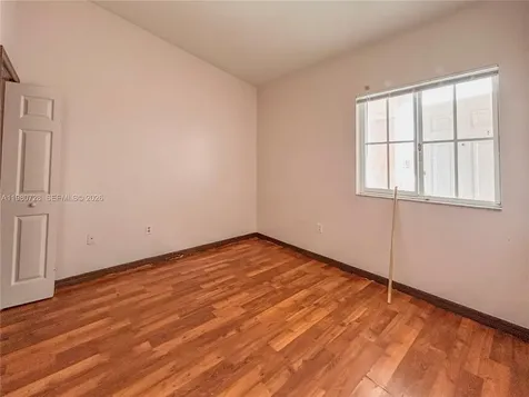 1270 SE 28th Court Homestead FL 33035