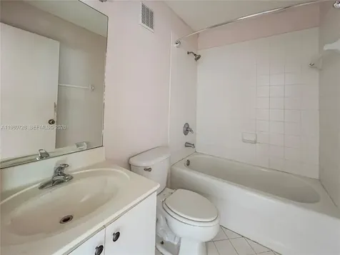 1270 SE 28th Court Homestead FL 33035