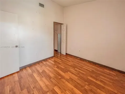 1270 SE 28th Court Homestead FL 33035