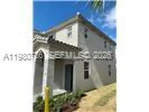 1582 SE 27th Terrace Homestead FL 33035