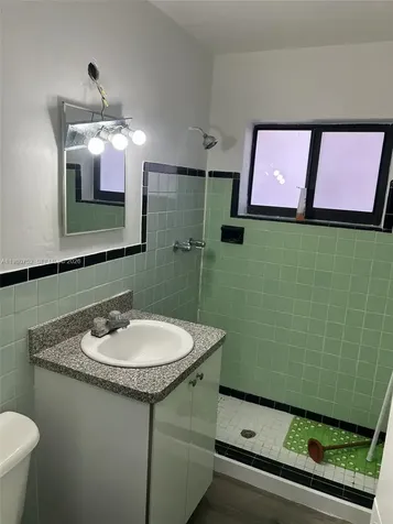 34 W 31st Street Hialeah FL 33012