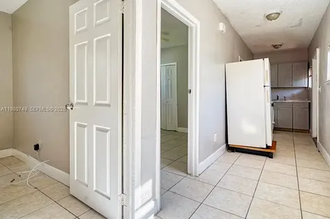 2378 NW 60th Street Miami FL 33142