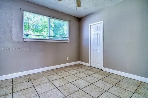 2378 NW 60th Street Miami FL 33142