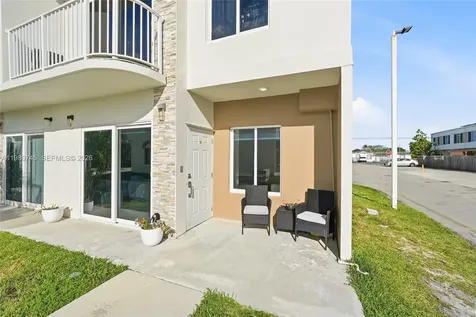 25948 SW 139th Court Homestead FL 33032