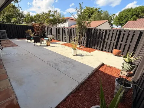 6641 NW 174th Terrace Hialeah FL 33015