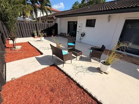 6641 NW 174th Terrace Hialeah FL 33015