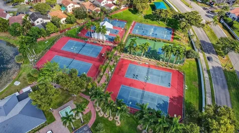 6641 NW 174th Terrace Hialeah FL 33015