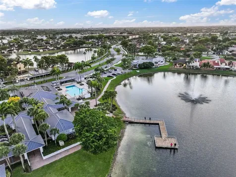 6641 NW 174th Terrace Hialeah FL 33015