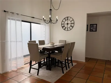 6641 NW 174th Terrace Hialeah FL 33015