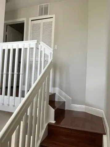 8826 W Flagler Street Miami FL 33174