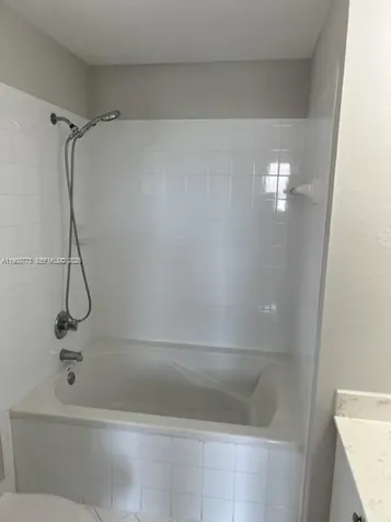 8826 W Flagler Street Miami FL 33174
