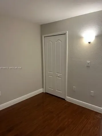 8826 W Flagler Street Miami FL 33174