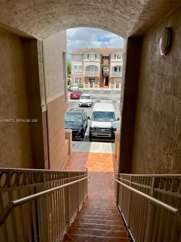 8826 W Flagler Street Miami FL 33174