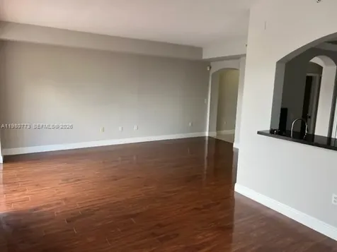 8826 W Flagler Street Miami FL 33174