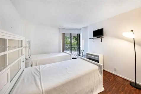 2000 Towerside Terrace Miami FL 33138