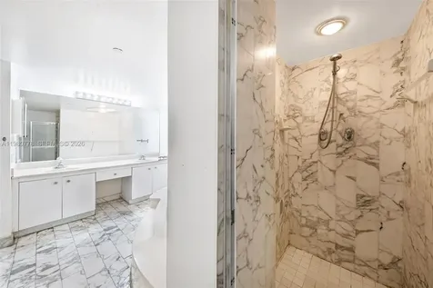 2000 Towerside Terrace Miami FL 33138