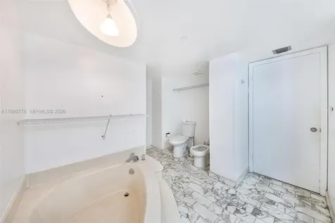 2000 Towerside Terrace Miami FL 33138