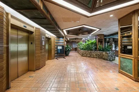 2000 Towerside Terrace Miami FL 33138