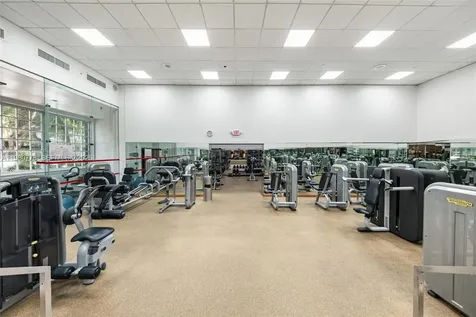 2000 Towerside Terrace Miami FL 33138
