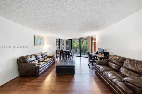 2000 Towerside Terrace Miami FL 33138