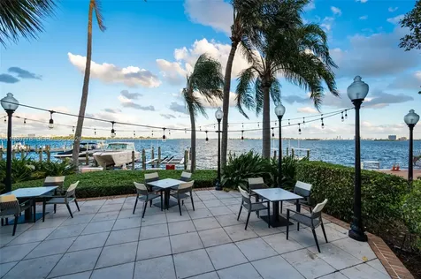 2000 Towerside Terrace Miami FL 33138