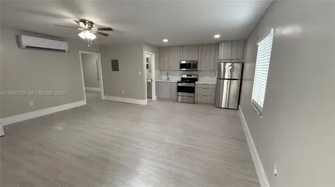 220 NW 12th Street Pompano Beach FL 33060
