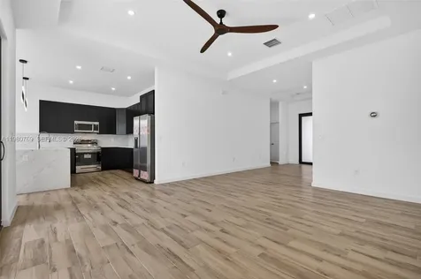 3040 NW 24th Street Fort Lauderdale FL 33311