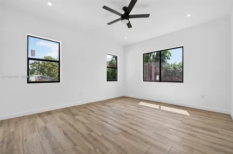 3040 NW 24th Street Fort Lauderdale FL 33311