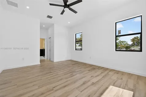 3040 NW 24th Street Fort Lauderdale FL 33311
