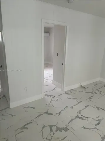 318 E 21st Street Hialeah FL 33010