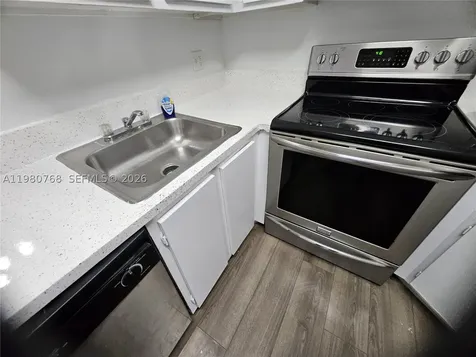 216 Lake Pointe Drive Oakland Park FL 33309