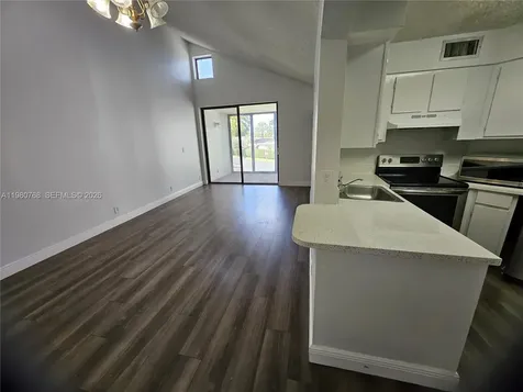 216 Lake Pointe Drive Oakland Park FL 33309