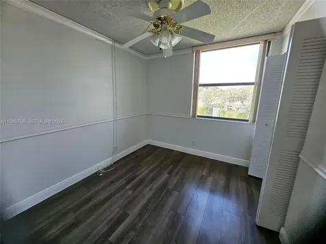 216 Lake Pointe Drive Oakland Park FL 33309