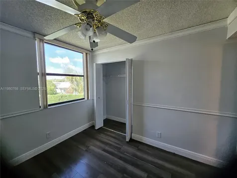 216 Lake Pointe Drive Oakland Park FL 33309