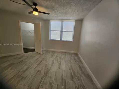 216 Lake Pointe Drive Oakland Park FL 33309