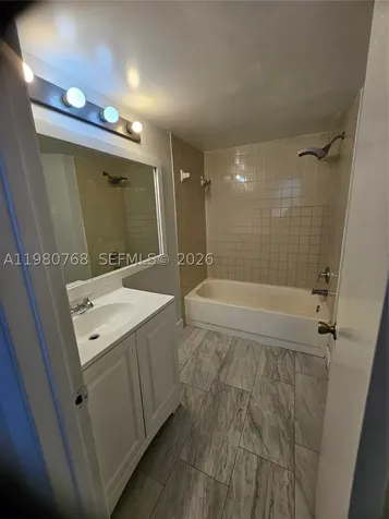 216 Lake Pointe Drive Oakland Park FL 33309