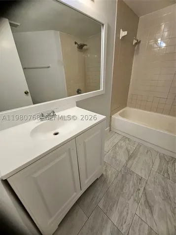 216 Lake Pointe Drive Oakland Park FL 33309