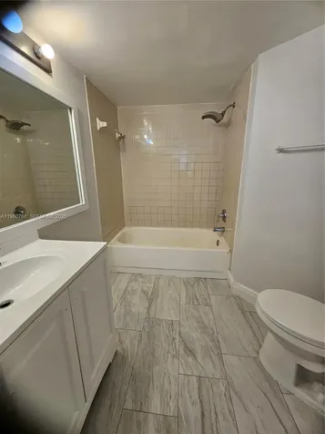 216 Lake Pointe Drive Oakland Park FL 33309