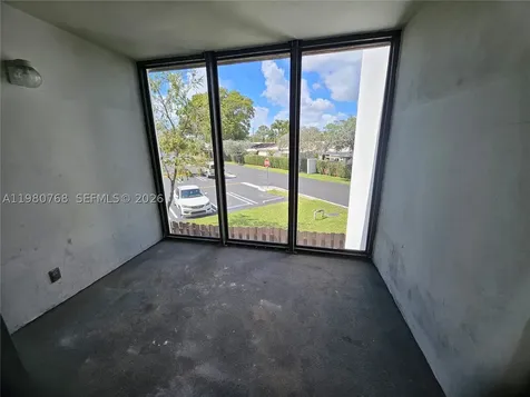216 Lake Pointe Drive Oakland Park FL 33309